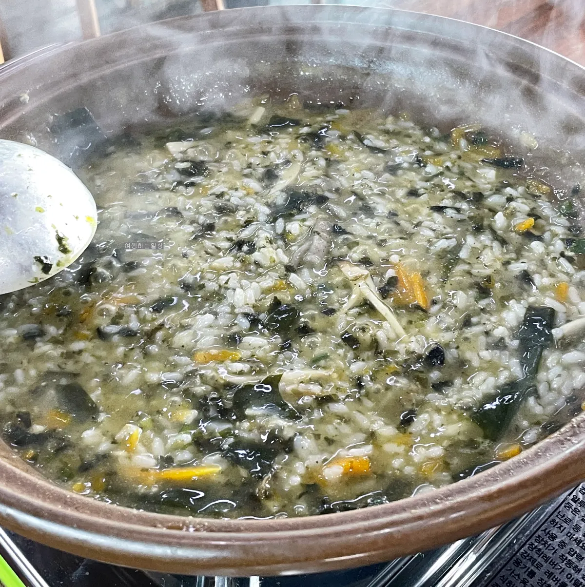 제주-애월-한림-도민-맛집-보말톳칼국수로-유명한-큰여식당