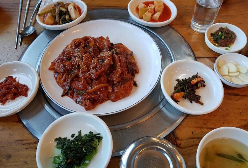 정직한 고기집 찾는다면, 평택 청북 농부네화로구이에서 한우등심 한 점