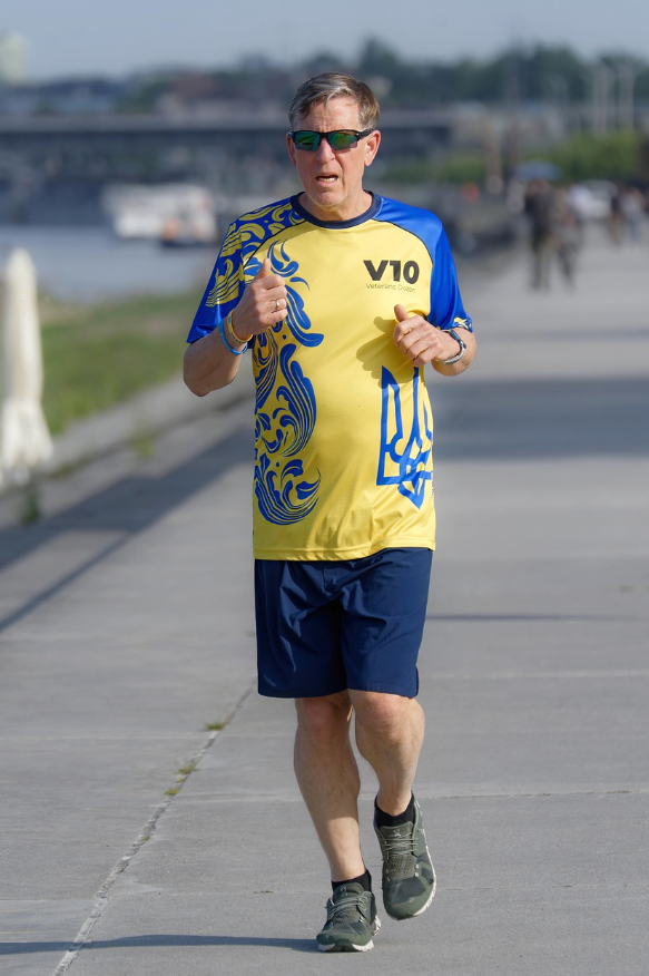 80대도 가능하다 – 천천히 달리는 삶의 활력