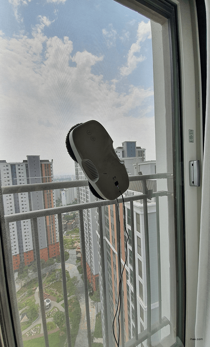 유리창_로봇청소기_청소시간 유리창_로봇청소기_청소시간