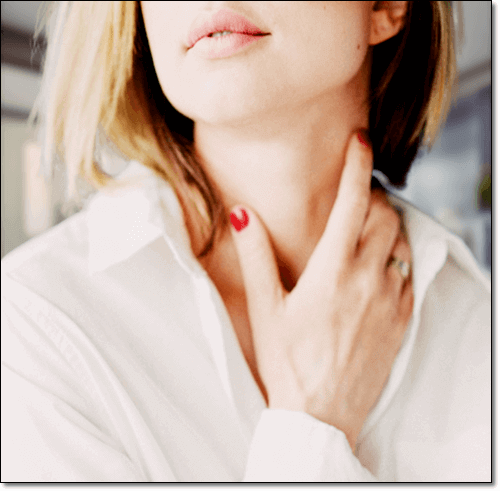 갑상선 결절 증상이 있는 여성