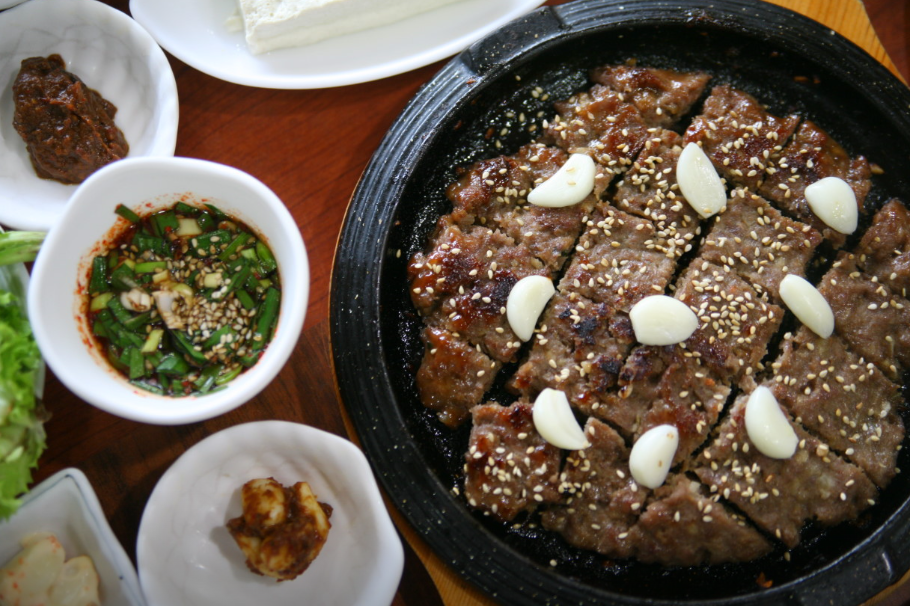 돌집 식당 대표 메뉴