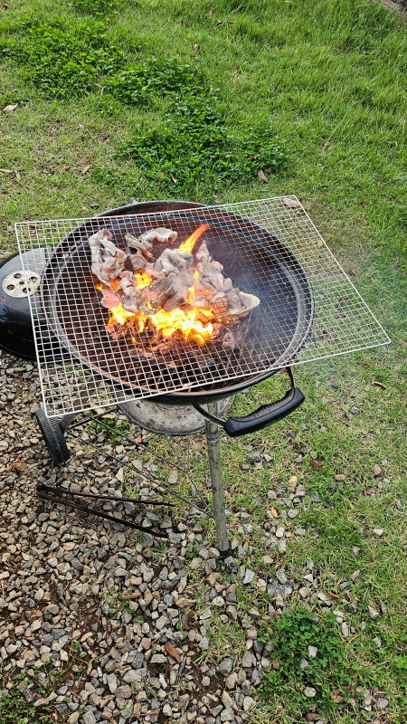 바람부는 날 고기굽기