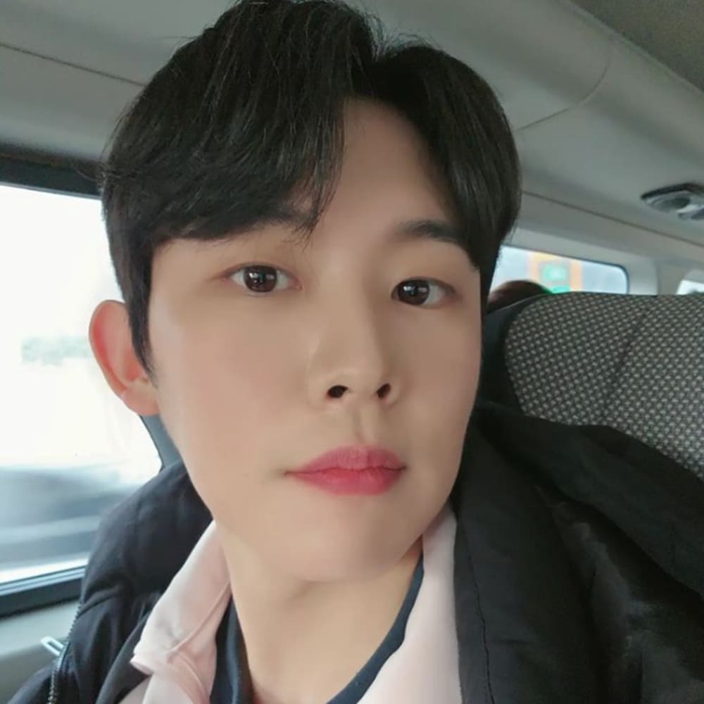 진욱