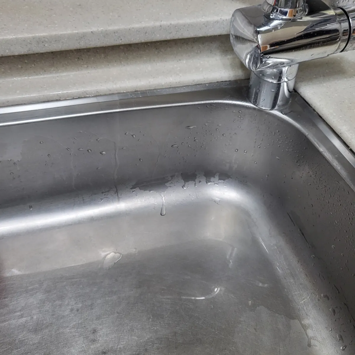 아스토니쉬-키친샤인-클리너-사용-후