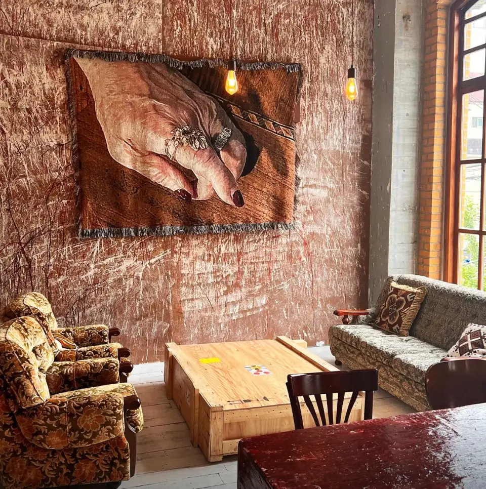 런던-베이글-뮤지엄-도산점-매장내부