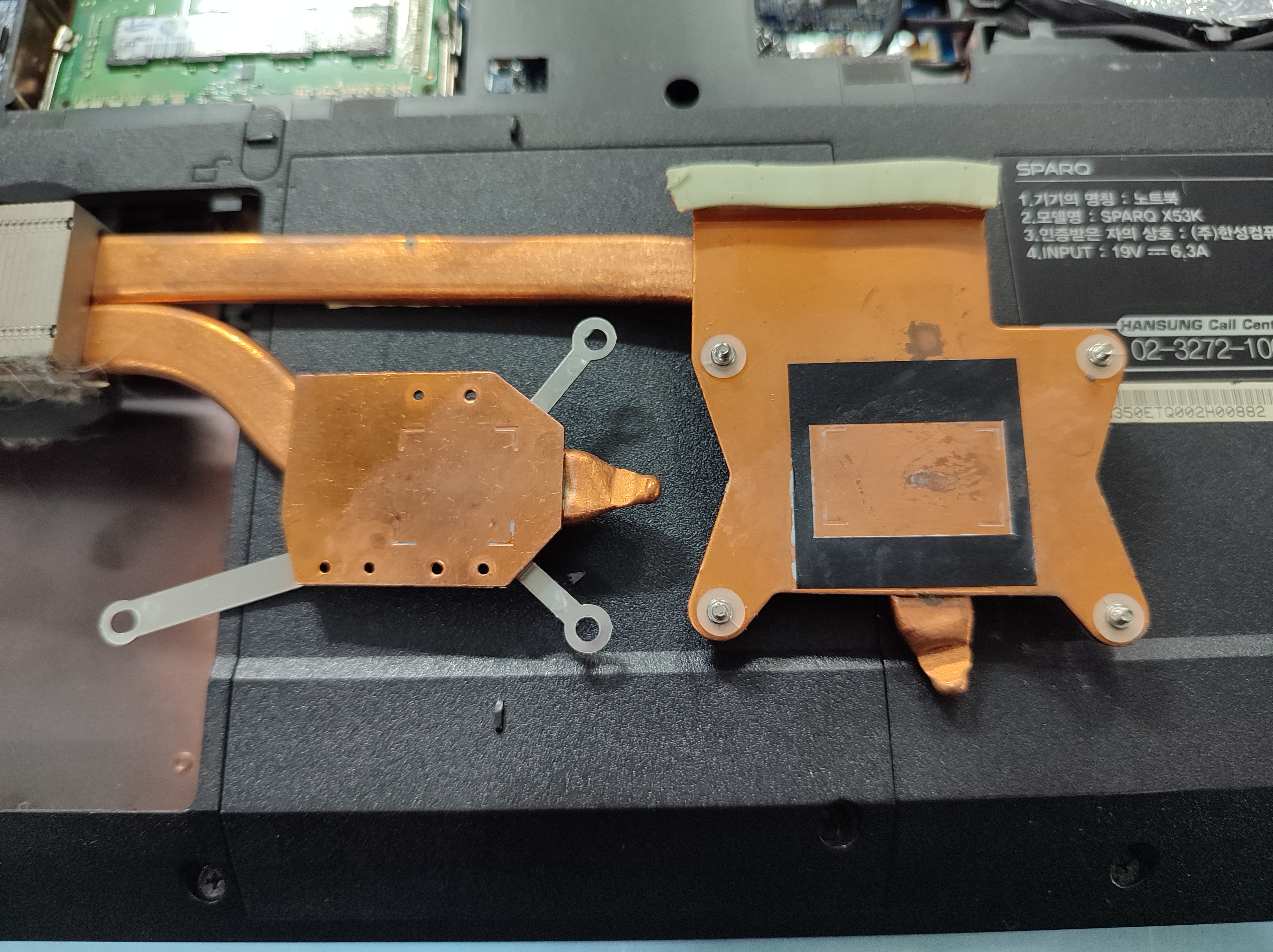 구리 방열판의 서멀도 닦았습니다.
