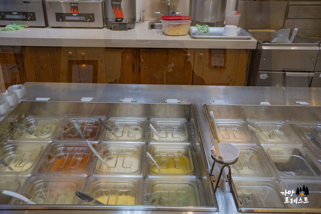 캐나다 벤쿠버 음식 푸틴 소스