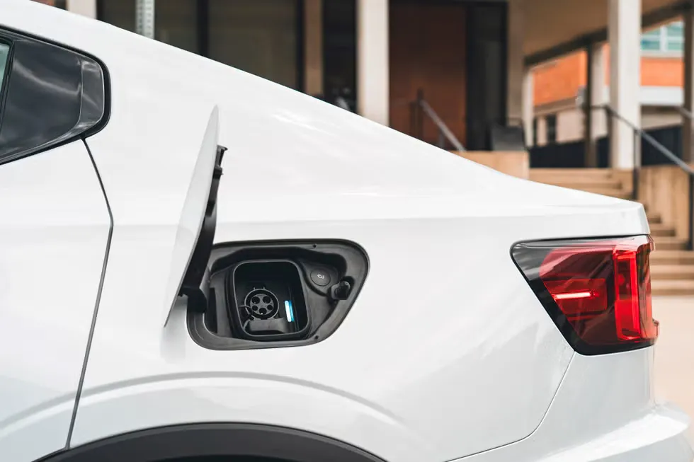 폴스타2 이미지