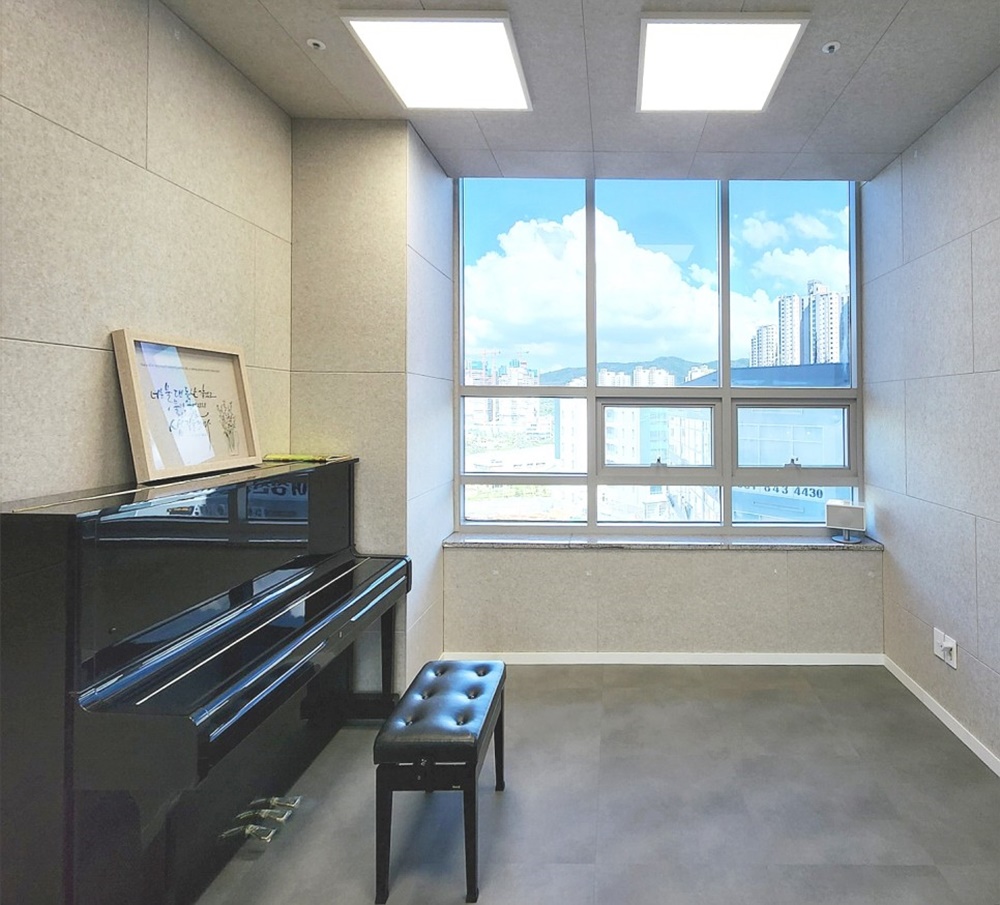 피아노학원인테리어