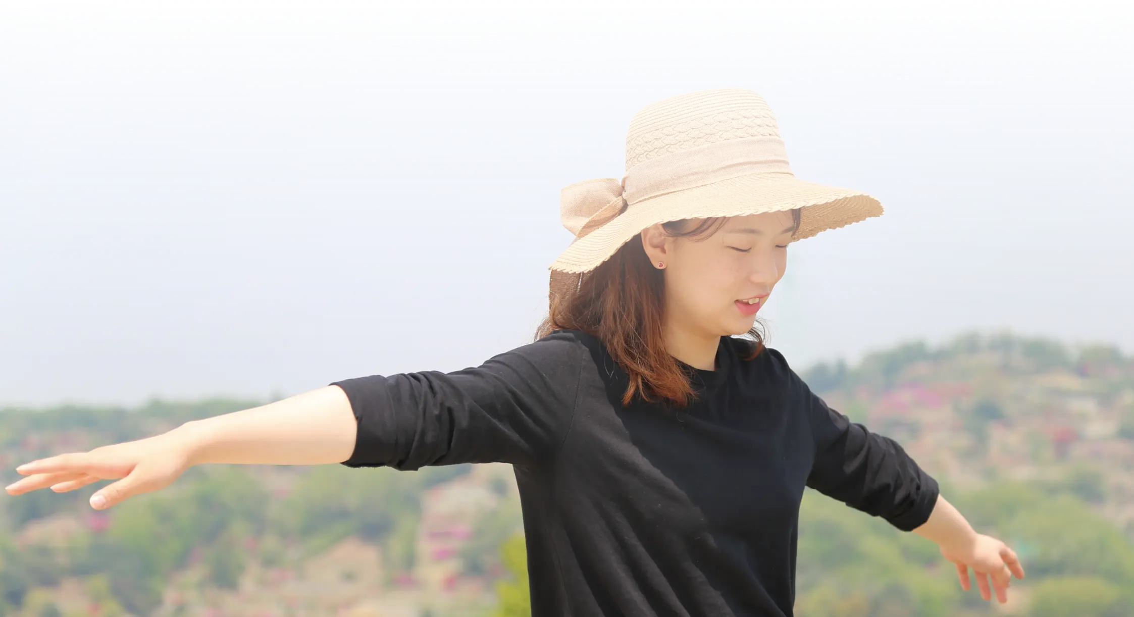 하단 이미지