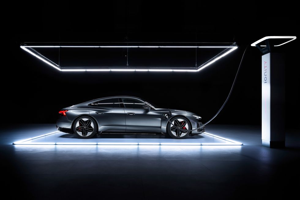 아우디 RS e-트론 GT(Audi e-tron GT)