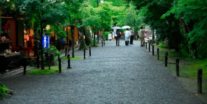 여행지에서 놓치면 후회하는 숨은 명소 & 현지 맛집