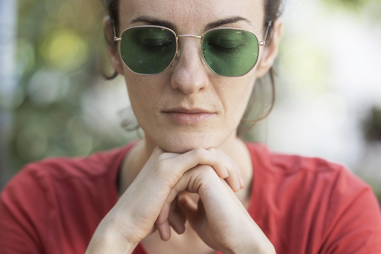 밤에 자주 깨는 이유와 음식