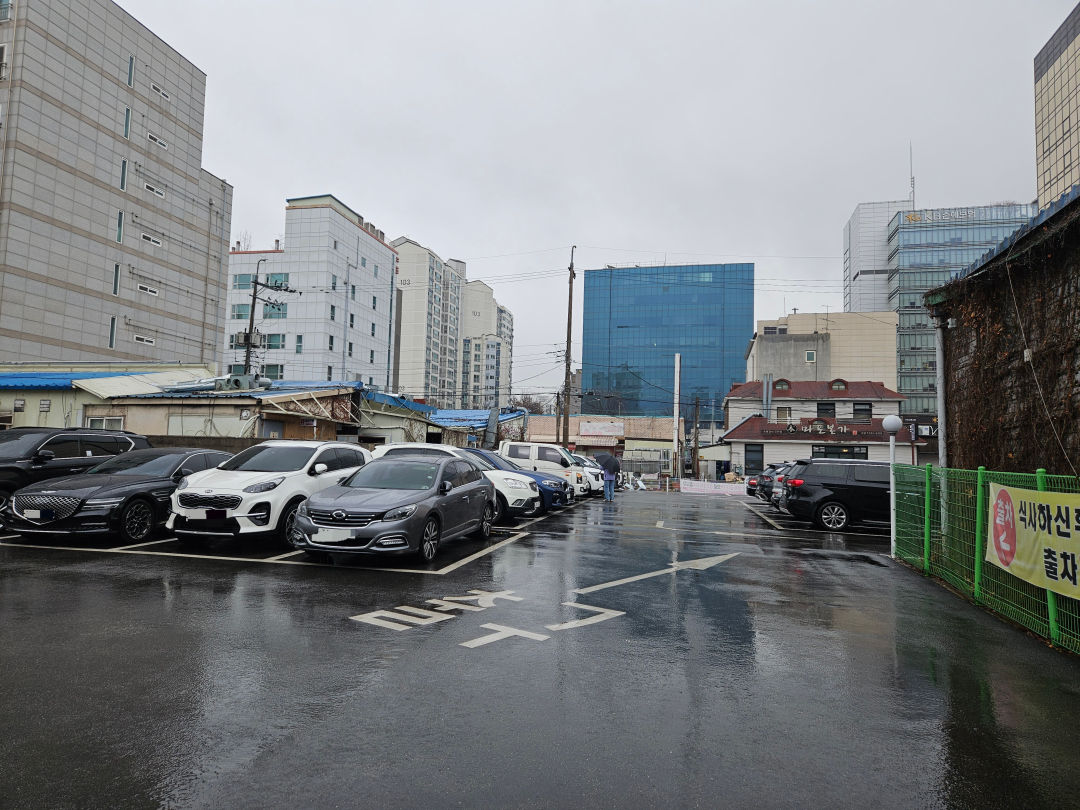 유정장어 주차장