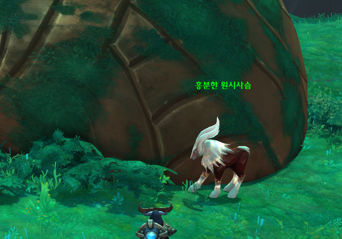 흥분해서 마구 뛰어다니고 있는 원시사슴