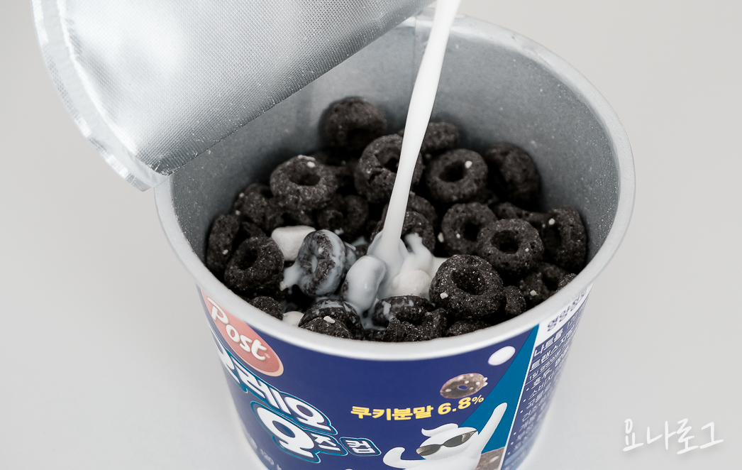 오레오오즈 컵시리얼 편의점신상 시리얼 씨리얼 편의점간식 편의점과자 아침대용 오레오오즈컵 첵스 콘프로스트 콘프레이크 후르츠링 간식추천 CU편의점 GS편의점 홈플러스 이마트