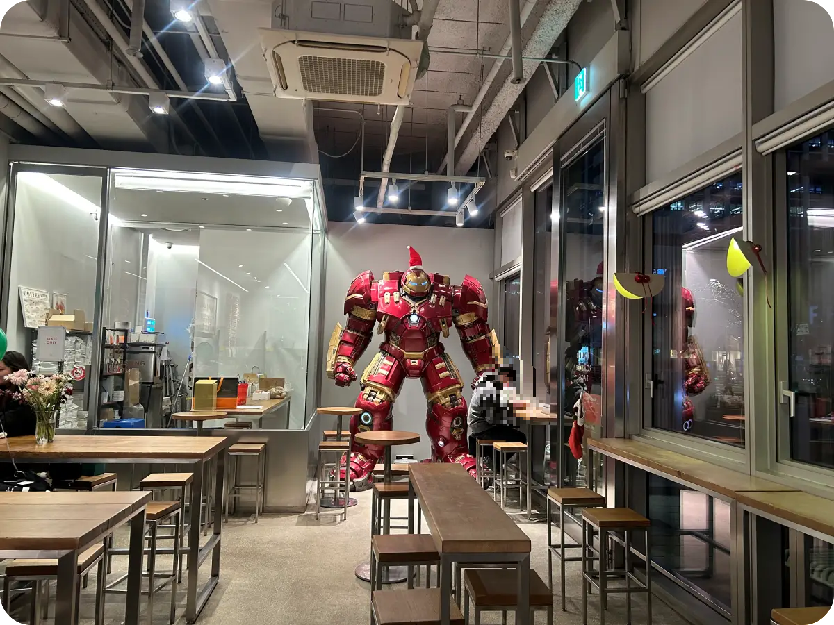 광화문-디타워-포비-내부-좌석-사진