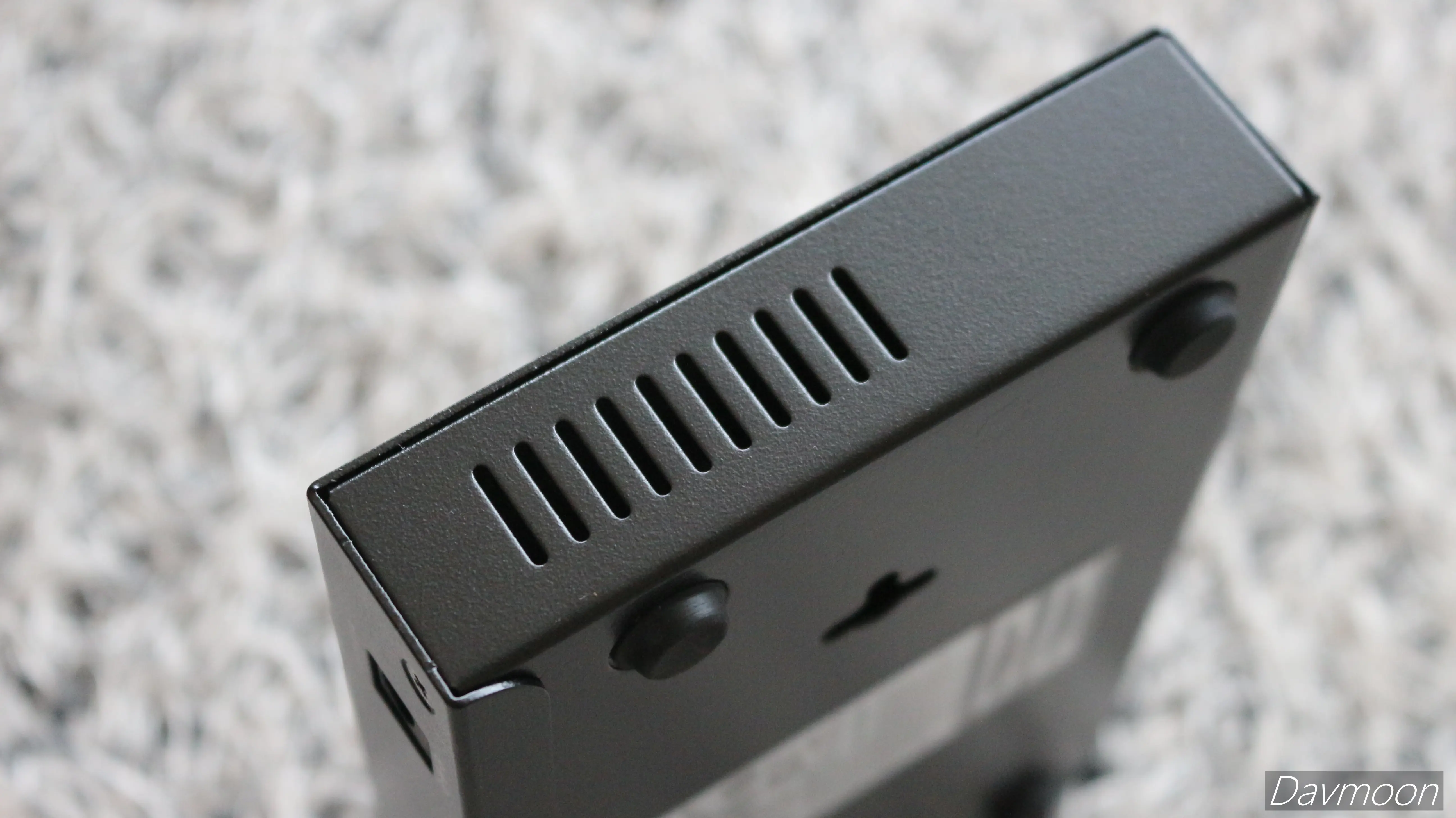 GS308E 옆면 통기구