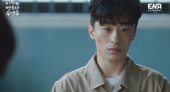 구교환 배우 프로필 키 나이 형 담배 논란 작품 설리 드라마 인스타