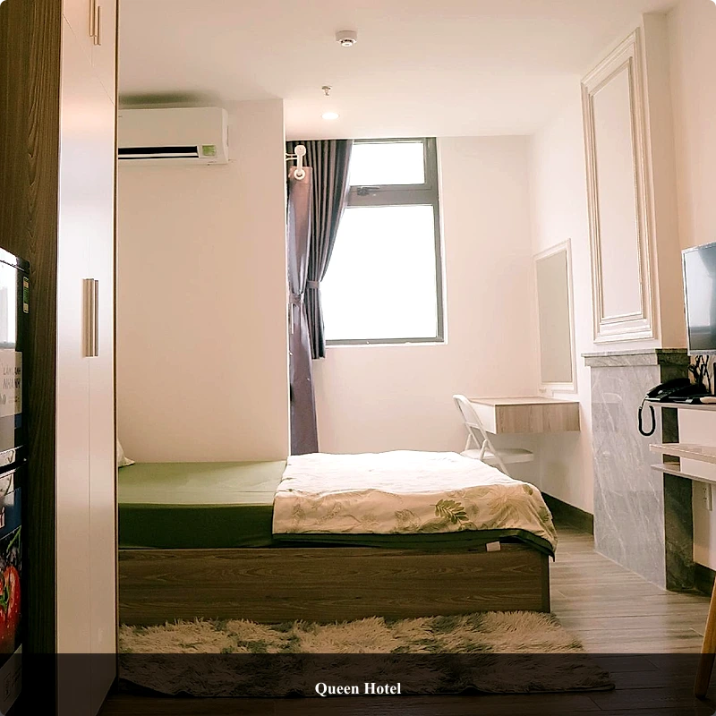 Queen Hotel_2