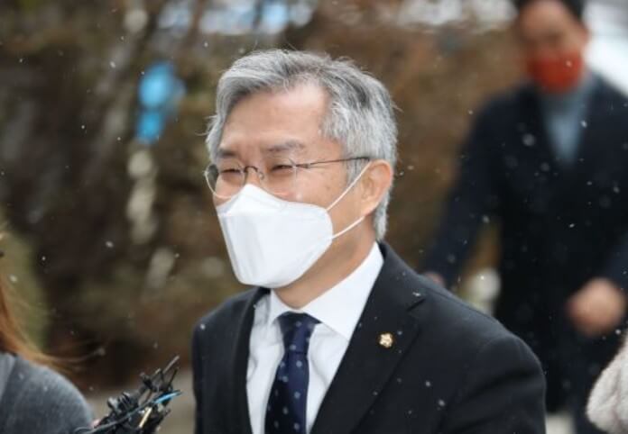 최강욱 국회의원 프로필