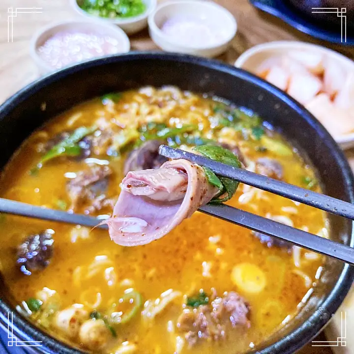 생방송오늘저녁 세종 전통 시장 7천원 파닭 통닭 3천원 짜장면 7천원 탕수육 순대국밥 순대라면 맛집 추천
