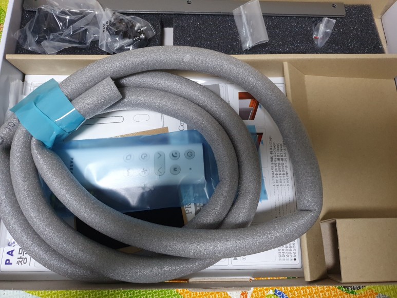 파세코 프리미엄 창문형에어컨 패브릭실버 PWA-3400W