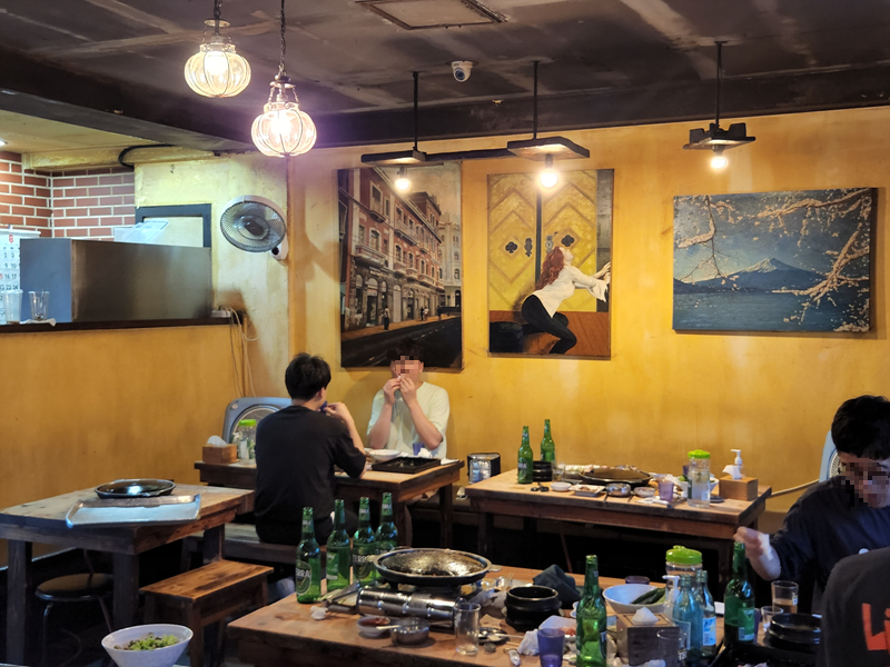 서울갈비_입구_실내02