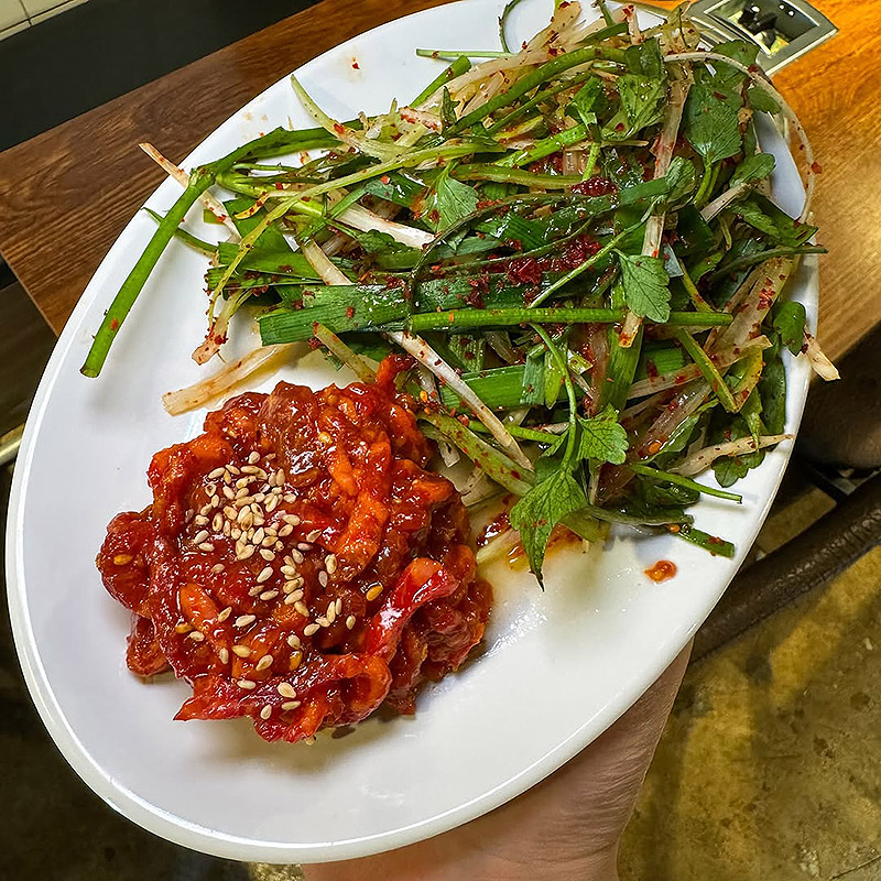 용산 삼각지 미나리 갈비집 '육몽'