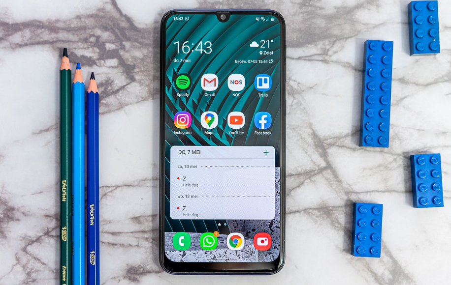 삼성 갤럭시 핸드폰 사진