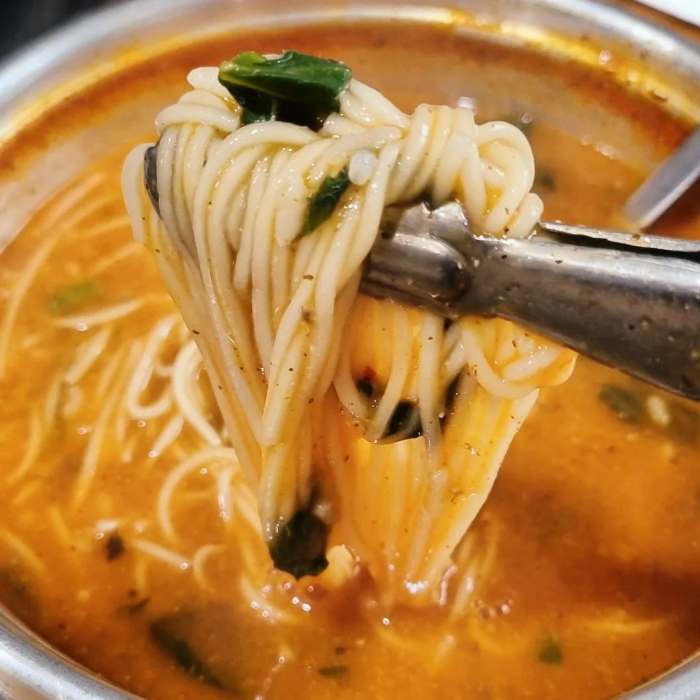 이만기 동네한바퀴 시즌2 무주 반딧불시장 어죽 맛집 어탕 국수 수제비 도리뱅뱅이 소개