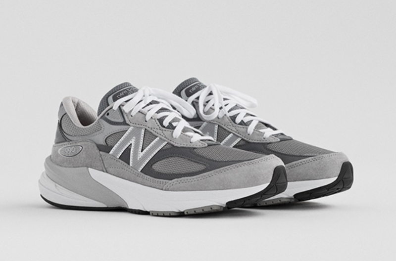 뉴발란스 990v6 사진(출처: https://www.nbkorea.com/)