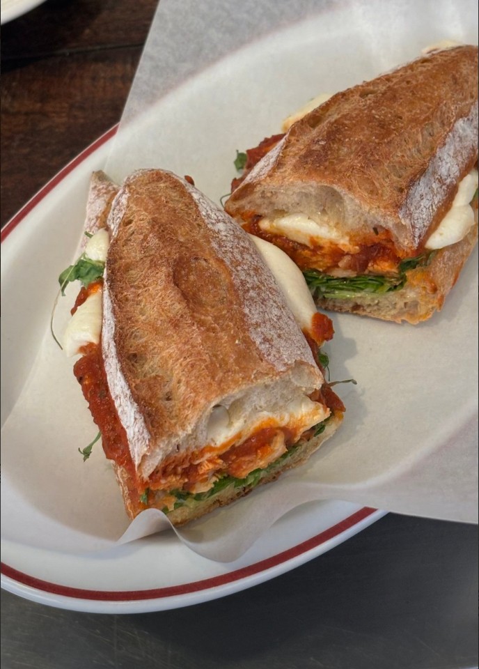 홍대·신촌 사이 숨은 브런치 카페, 어 슬라이스 솔직 리뷰