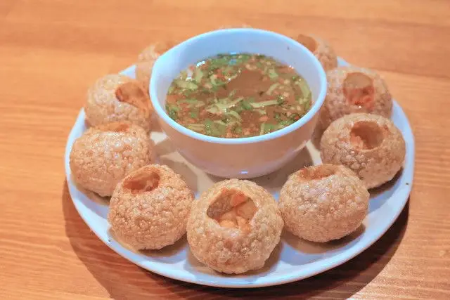 먹킷리스트 네팔 칼국수 툭바 염소내장볶음 네팔식 피자 쩌따머리 맛집 수원 맛집