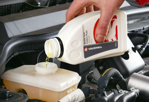 자동차 브레이크 오일이 중요한 이유