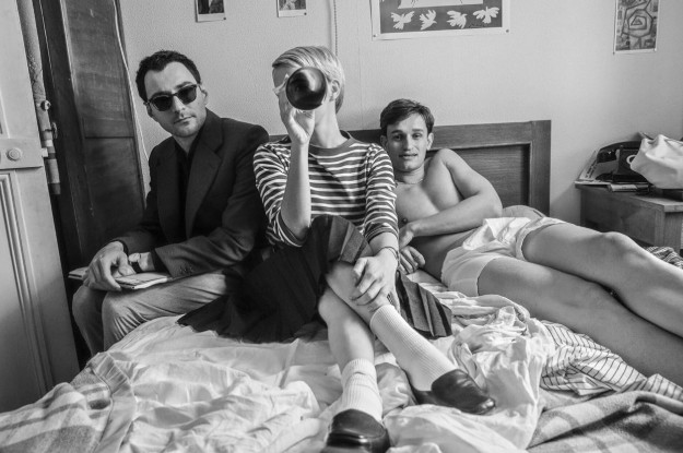 [프랑스 영화 누벨바그 관람평 후기/리뷰] OTT 다시보기 보는곳 - 줄거리, 결말, 재밌나요? 재미 있다 vs 재미 없다