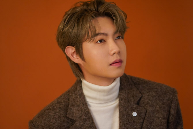 성악가-겸-크로스오버-가수-손태진