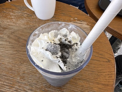 제주-스타벅스-한정메뉴-까망-프라푸치노