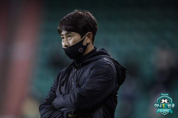김기동 감독상: 4월 이달의 감독상 수상! FC서울 선두 질주와 역대급 대기록 분석