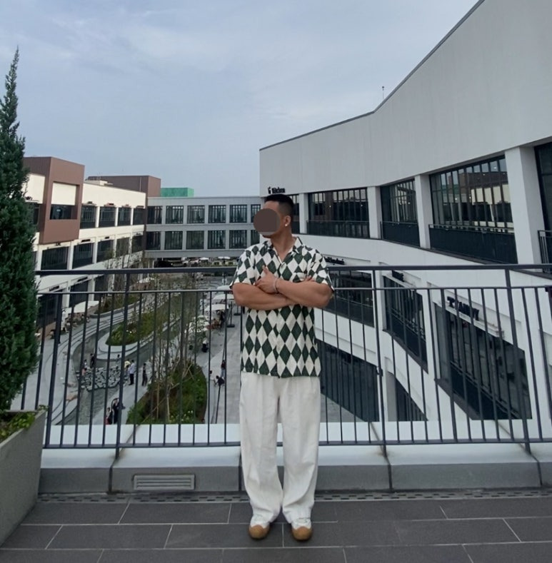 데일리룩('26. 7. 19.)아케인펑크 아가일 펑크 하프 오버사이즈 하와이안셔츠, 무신사스탠다드 와이드 벌룬팬츠, 스텔라레알레 컨버스, 서지컬스틸 팔찌, 마크-4 실버덤벨 피어싱