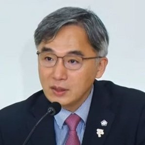 정철승 변호사 프로필 나이&middot;학력&middot;고향 총정리｜박원순 피해자 신상공개&middot;강제추행 2심 징역 1년 6개월 법정구속
