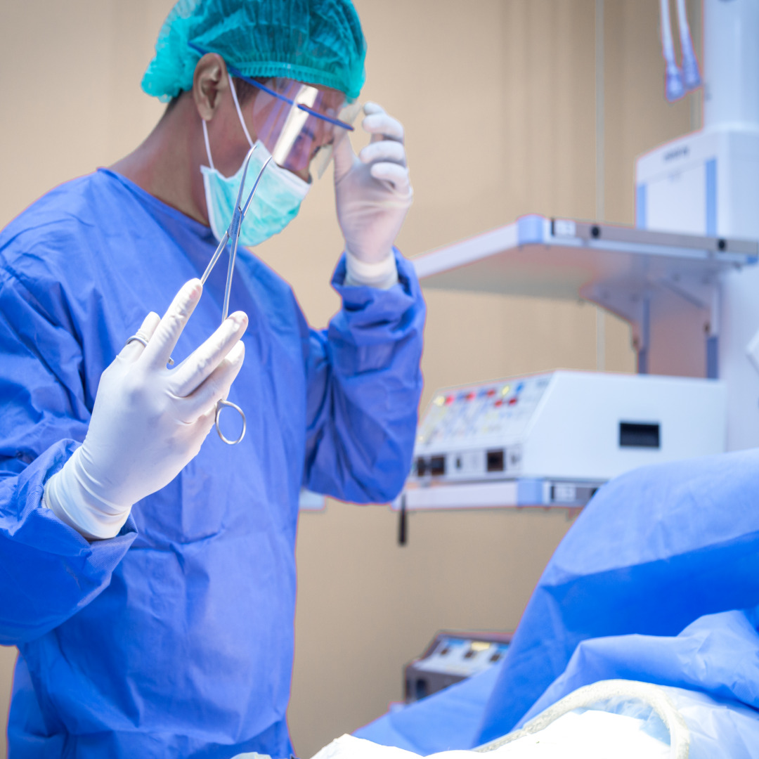 중년 대장암 예방과 내시경의 중요성, 치료법