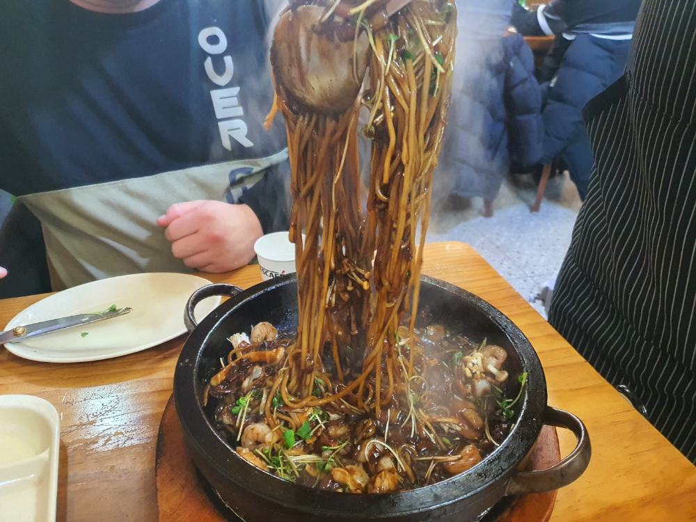 금용 돌짜장 볶음