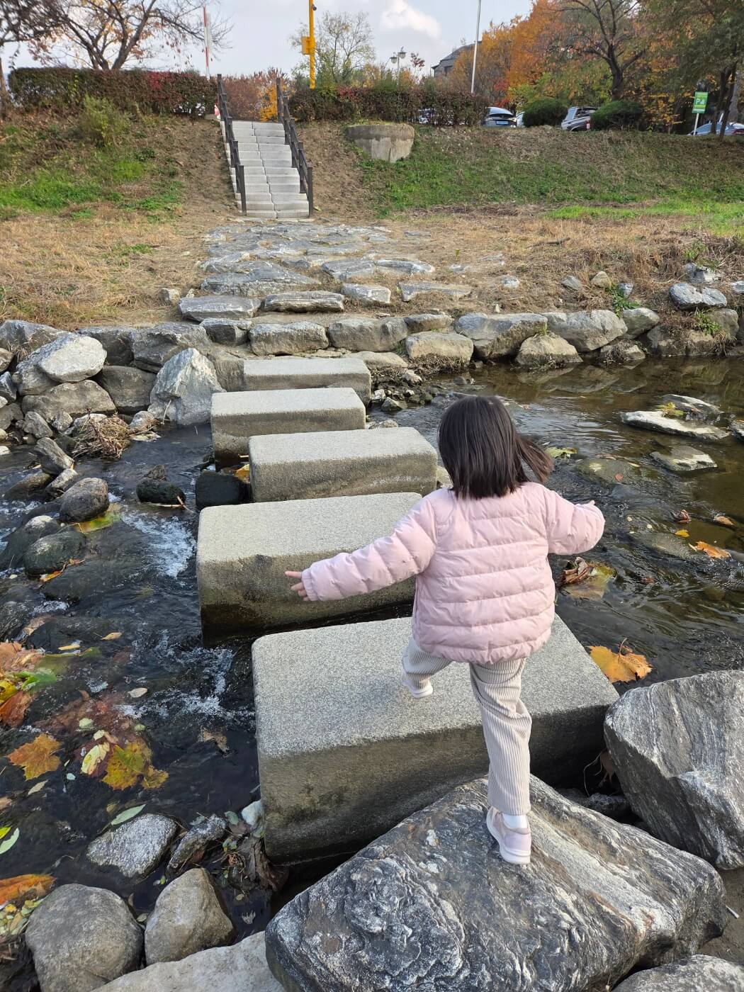 무상보육 대상자인 유아가 놀고있는 모습