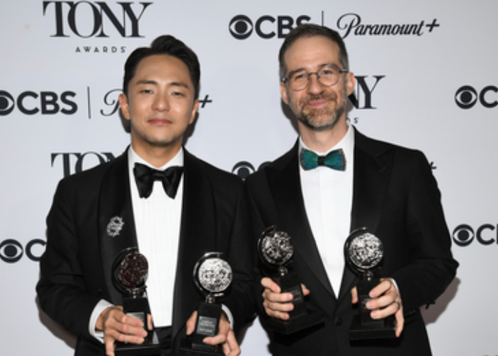 '어쩌면 해피엔딩' 토니상 6관왕