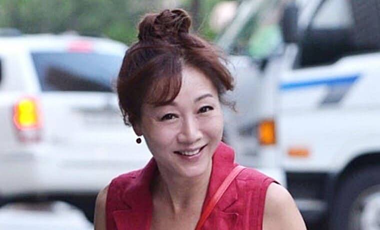 배우-방은희