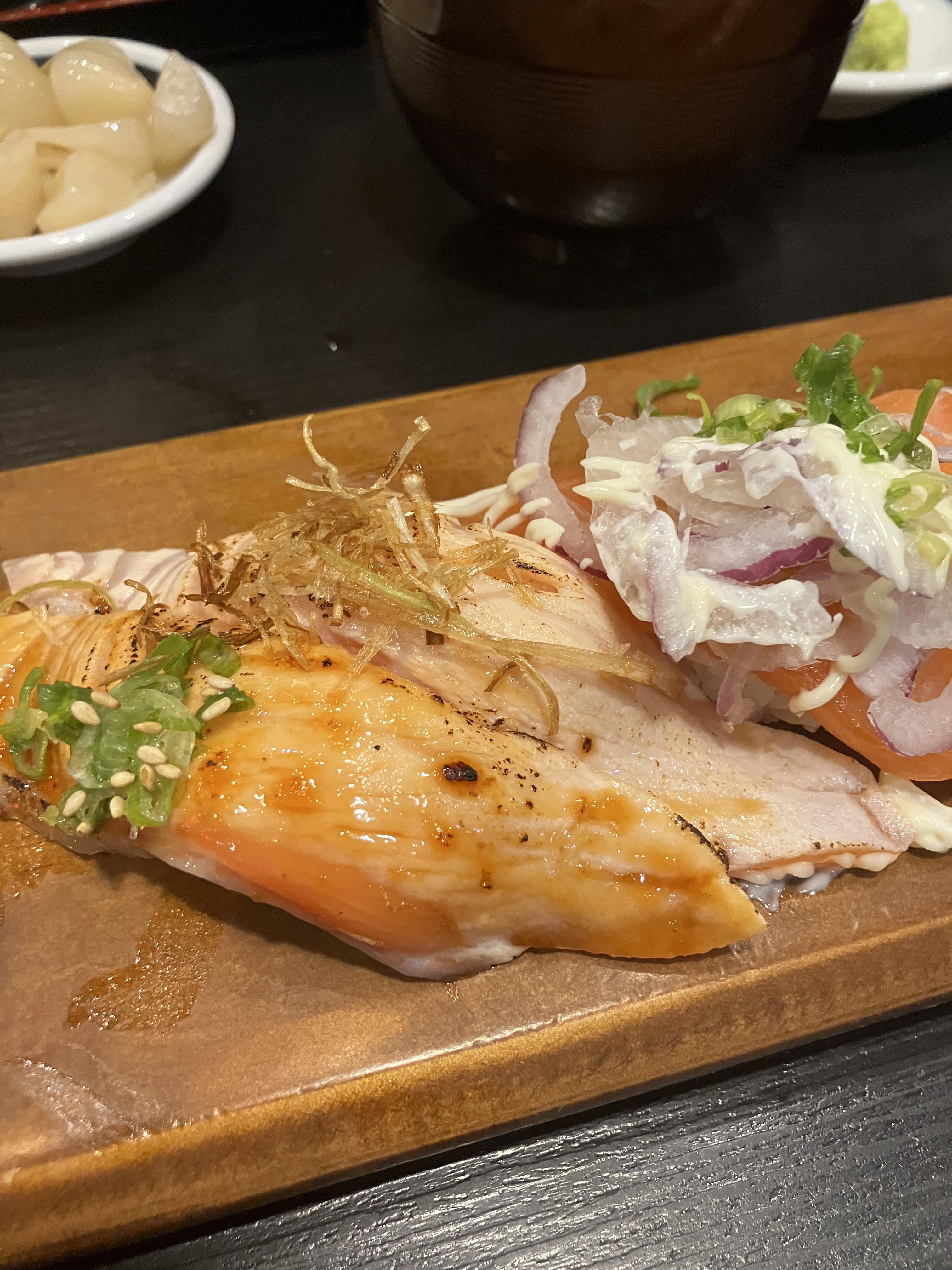 연어초밥