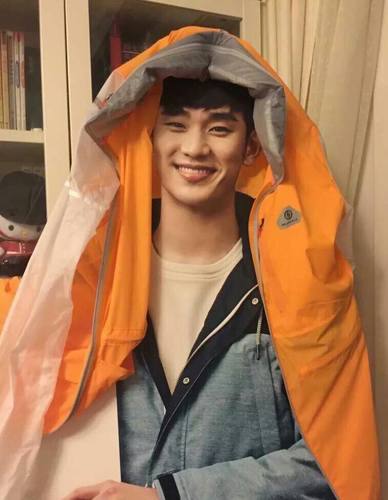 김수현 근황 김새론 김지원 아버지 생일 나이 학력 고향 프로필