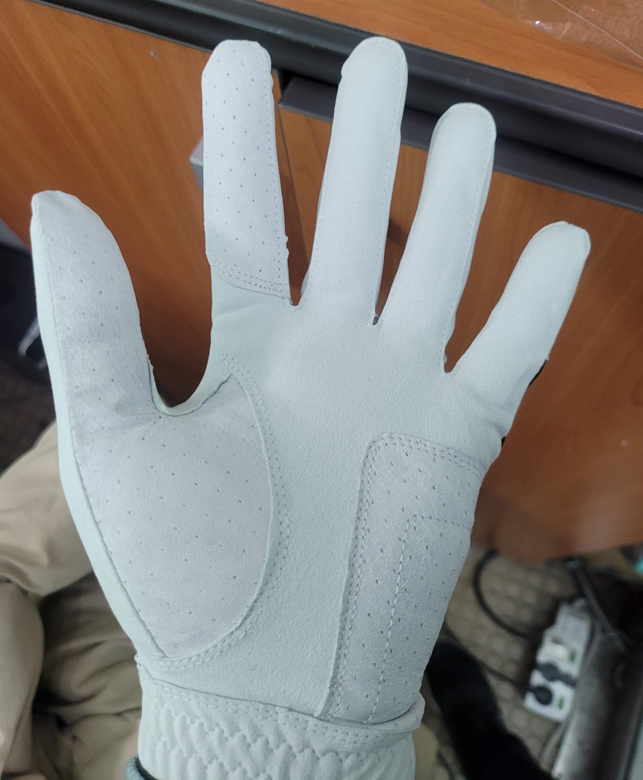 딱 맞는 사이즈의 골프장갑